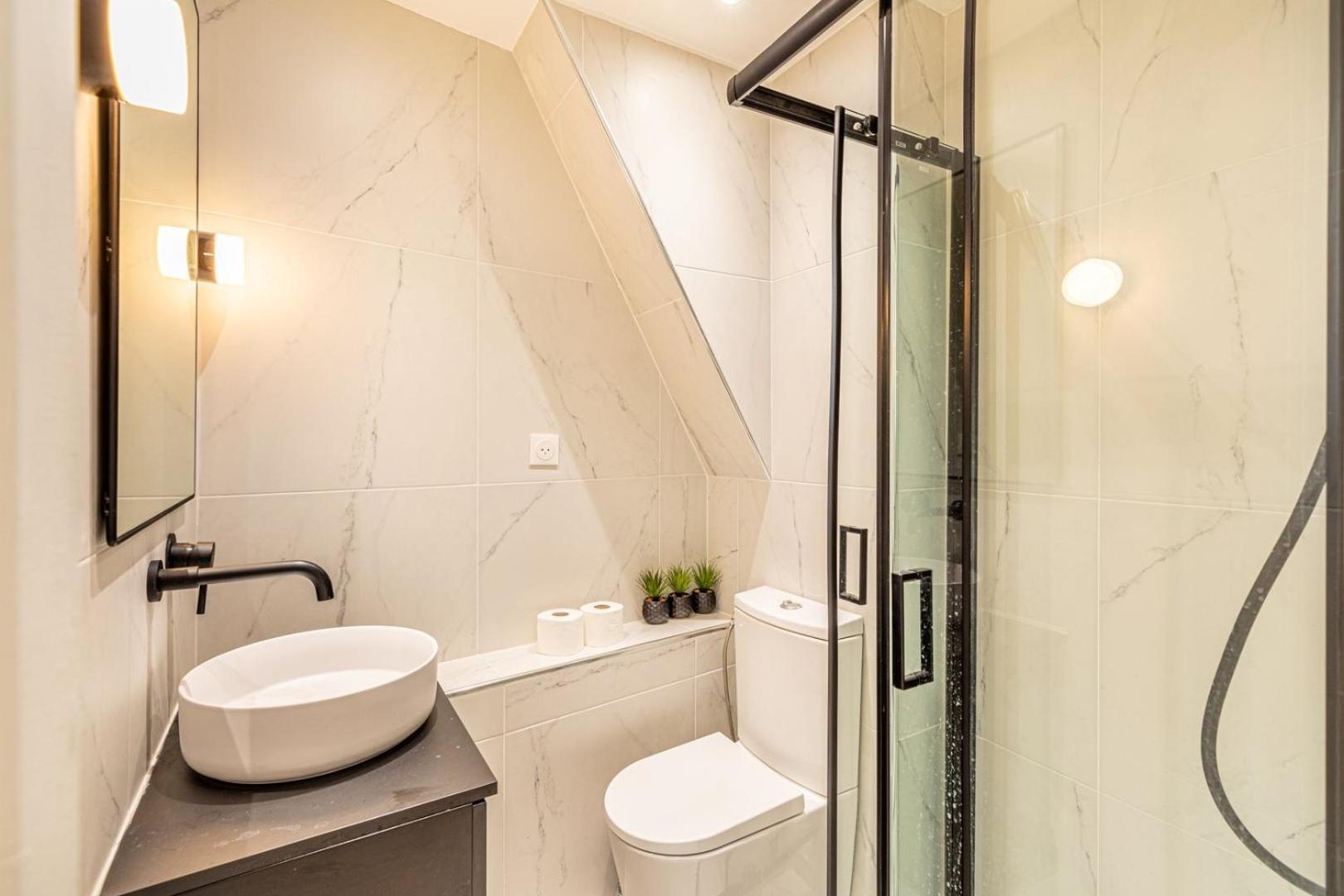 Guestready - Elysee Palace Marble Haven Paris Exterior photo